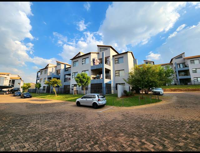 2 BEDROOM APARTMENT FOR SALE IN HONEYDEW